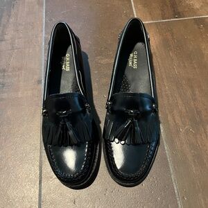 G.H. Bass Esther Kiltie Tassel Weejuns loafer 7.5